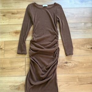 Gilli Chocolate Long Sleeve Dress